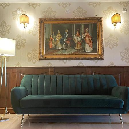 Ninfa Hotel Куалиано Екстериор снимка