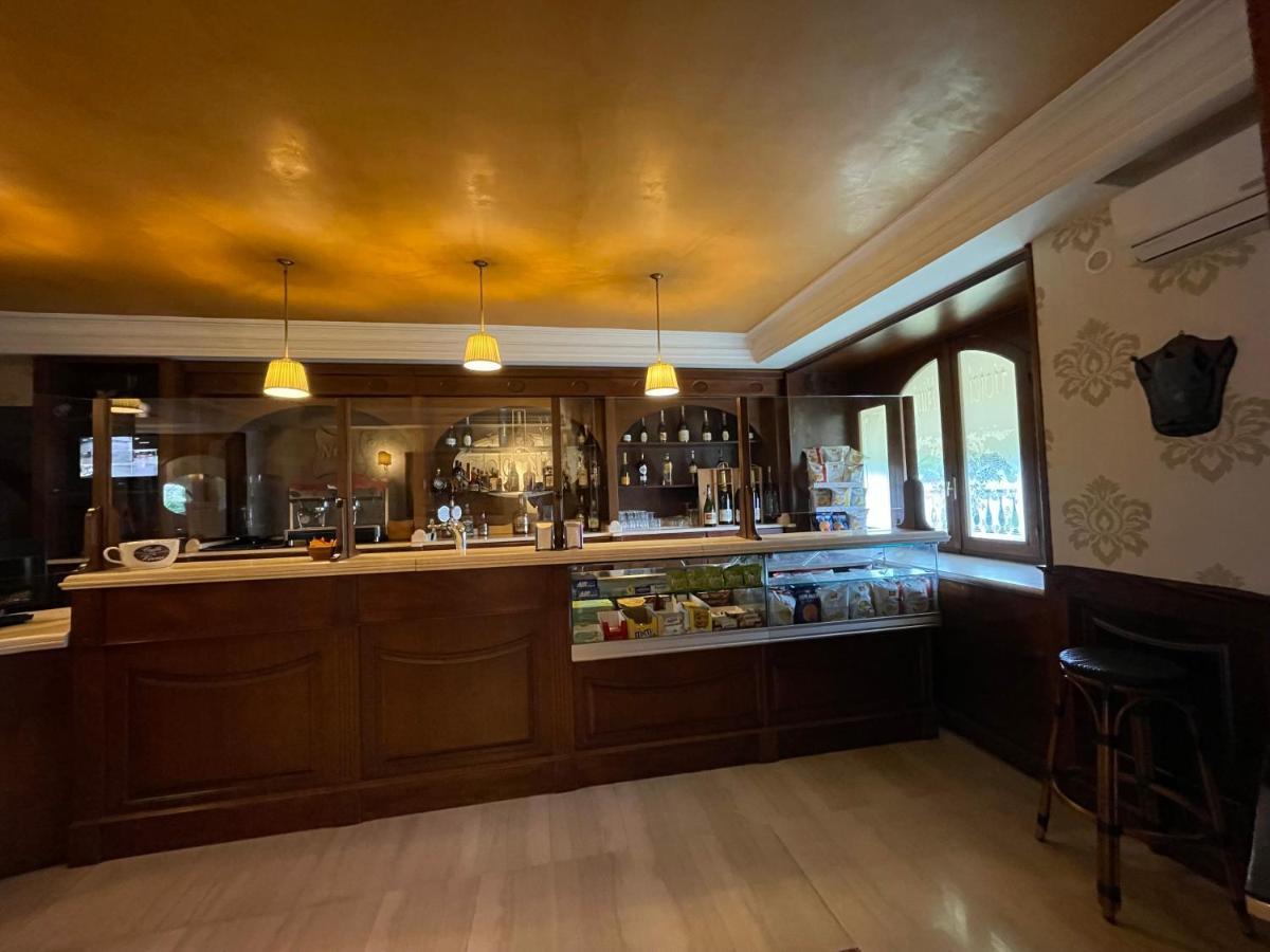 Ninfa Hotel Куалиано Екстериор снимка