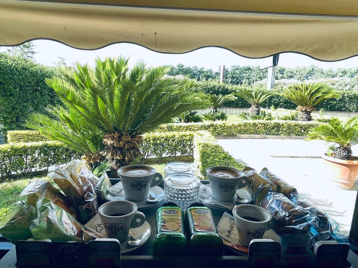 Ninfa Hotel Куалиано Екстериор снимка